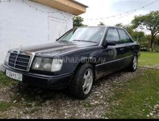 Mercedes-Benz 124