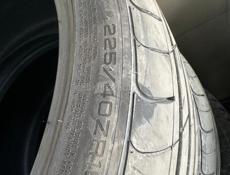 225 40 R18 две штуки