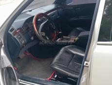 Mercedes-Benz 200-Series
