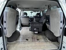 Mitsubishi L 400