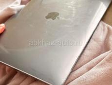 Продам Macbook Air 13 А2337