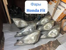 Honda Fit крылья и много других запчастей 