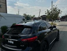 Infiniti FX