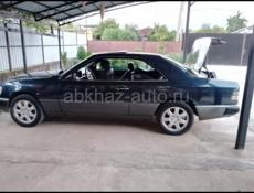 Mercedes-Benz 124