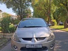 Mitsubishi Grandis