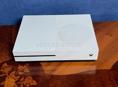 Xbox one s 512GB срочно, торг уместен.