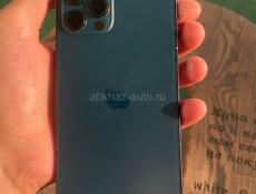 Продаю айфон 12 про