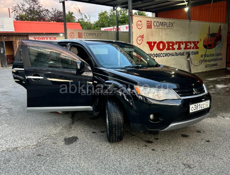 Mitsubishi Outlander XL