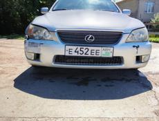Lexus IS