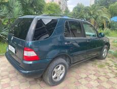 Mercedes-Benz ML