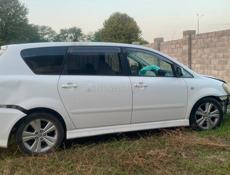 Toyota Ipsum