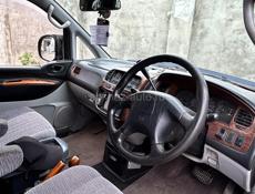 Mitsubishi L 400