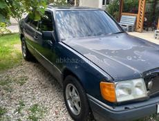 Mercedes-Benz 124