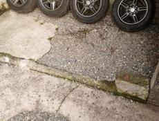 Диски с покрышками продаю в хорошем состоянии 14,,отдаю всё за 15 тысяч 