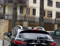 Infiniti FX