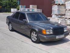 Mercedes-Benz 124