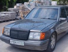 Mercedes-Benz 124