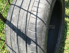 Продам покрышку R18 245/45