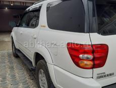 Toyota Sequoia