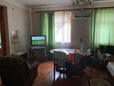 Обмен дома(8 спальных комнат) на квартиру в Сухуми