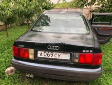 Audi 100