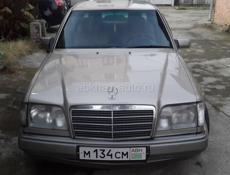 Mercedes-Benz 124