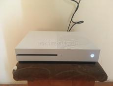 Срочно Xbox one S 20 тыс торг куплен 4 дня назад