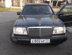 Mercedes-Benz 124