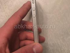 Заблокированный Айфон 5s белый 