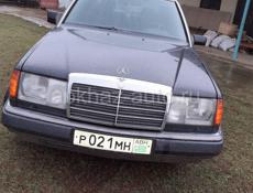 Mercedes-Benz 124