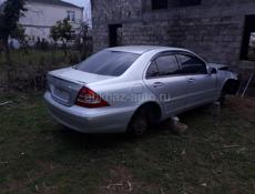 Mercedes Benz c класс 2,4 