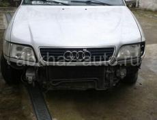 Audi 100