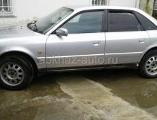 Audi 100