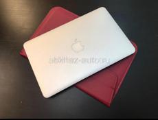 Apple MacBook Air 11. i5. 128GB. 2013 года 