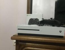 Xbox one s 1 TB торг уместен 