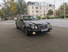 Mercedes-Benz E-Класс