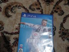 Продаются диски на XBOX 360  и Fifa 19