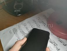 Продаю айфон 7 32 гб не работает отпечаток пальца 