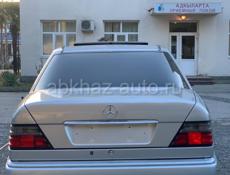 Mercedes-Benz 124