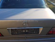 Mercedes-Benz 126