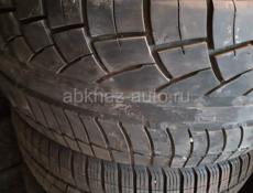 Продаю шину 225/55 r17 осталось одна в отличном 