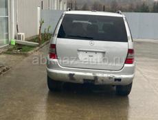 Mercedes-Benz ML