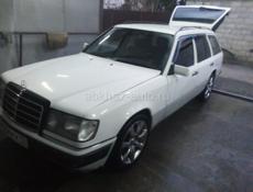 Mercedes-Benz 124