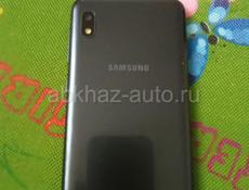Продам телефон Samsung А10