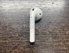 Правый наушник от airpods ,1 поколения