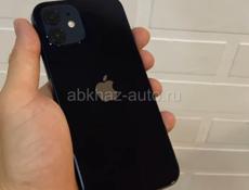 iPhone 12 128gb на гарантии.