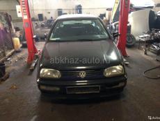 Разбор на запчасти Volkswagen Golf 3