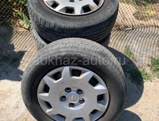 Продаю комплект колёс 205/65R15