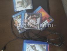 Продаётся PS4 + 12 Дисков в Подарок 