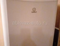 Продам холодильник   INDESIT